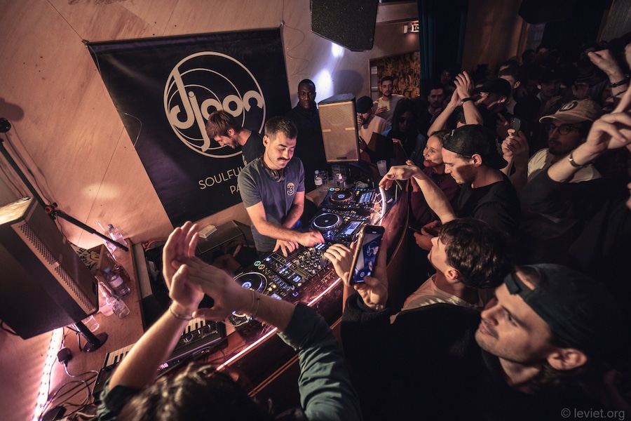 Crowd Control Djoon Paris